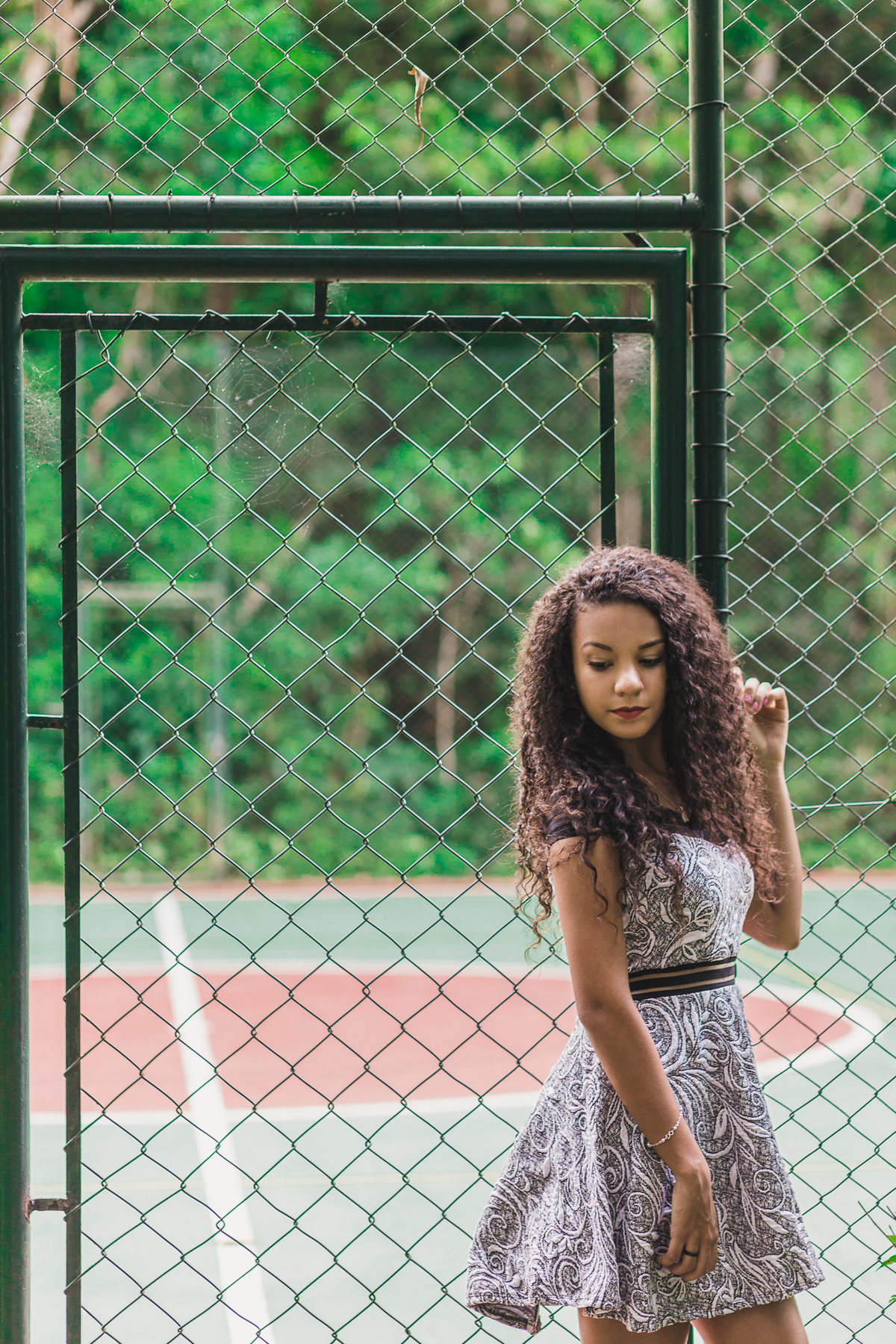 ensaio fotografico book debutante 15 anos na praia de Sao Pedro e Conchas | inspiracao ideias criatividade poses modelo | fotografo em Guaruja Ton Prans Fotografia