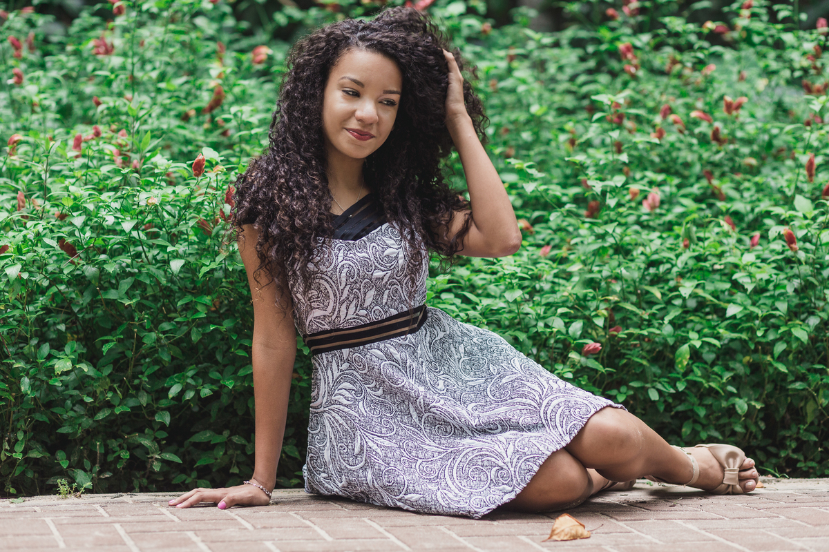 ensaio fotografico book debutante 15 anos na praia de Sao Pedro e Conchas | inspiracao ideias criatividade poses modelo | fotografo em Guaruja Ton Prans Fotografia