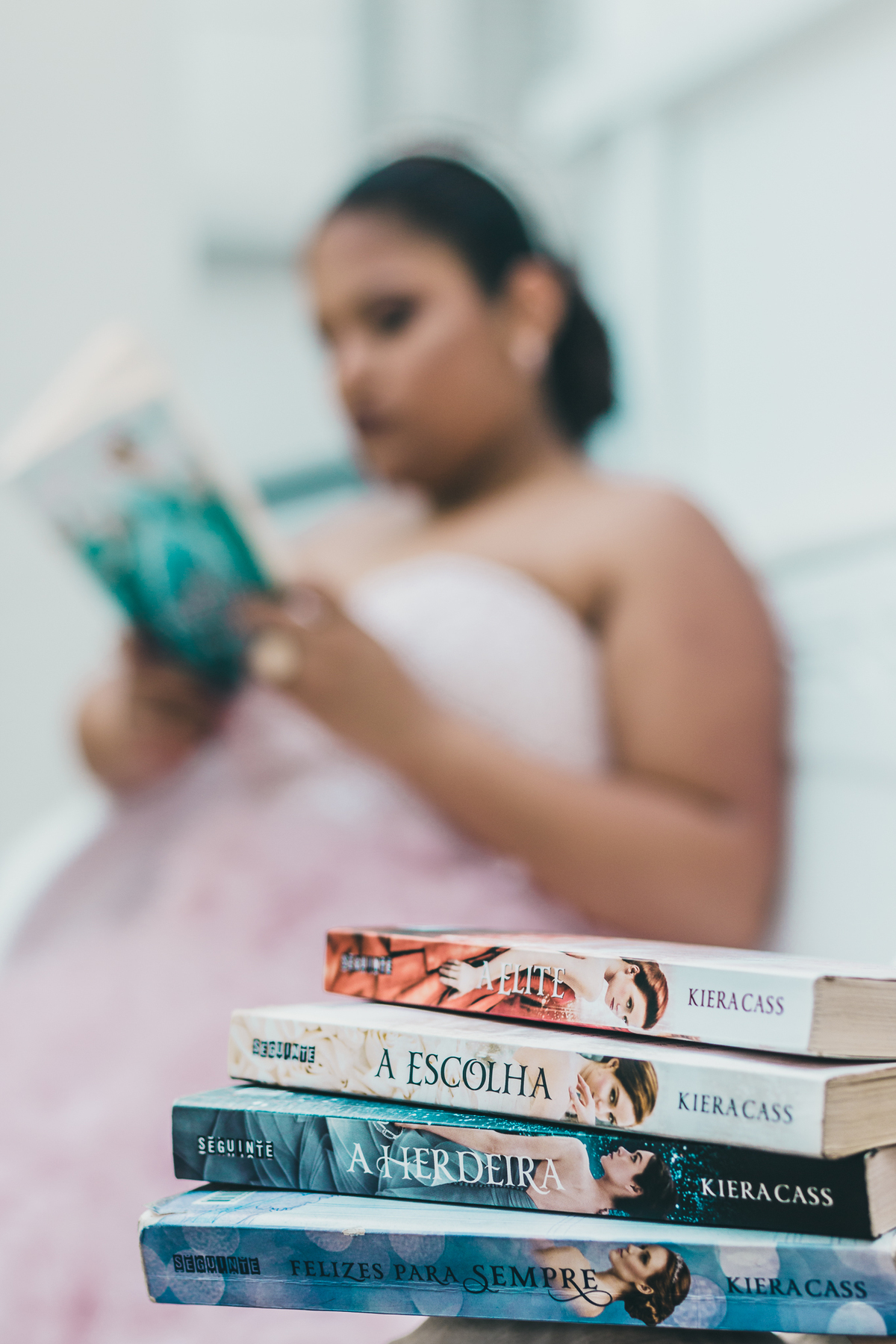 ensaio fotografico book debutante 15 anos na Pinacoteca Benedicto Calixto em Santos inspiracao no livro A Selecao (The Selection) | fotografo em Guaruja Ton Prans Fotografia