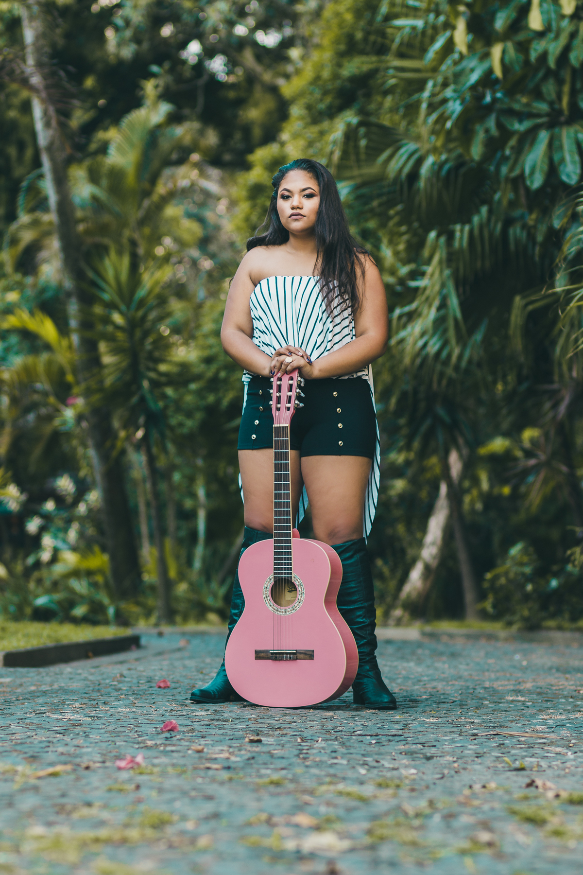 ensaio fotografico book debutante 15 anos no centro historico de Santos | inspiracao ideias criatividade poses modelo | fotografo em Guaruja Ton Prans Fotografia