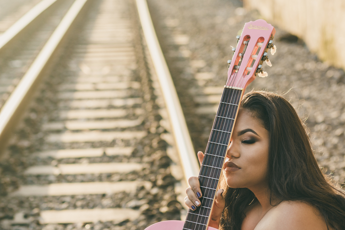 ensaio fotografico book debutante 15 anos no centro historico de Santos | inspiracao ideias criatividade poses modelo | fotografo em Guaruja Ton Prans Fotografia