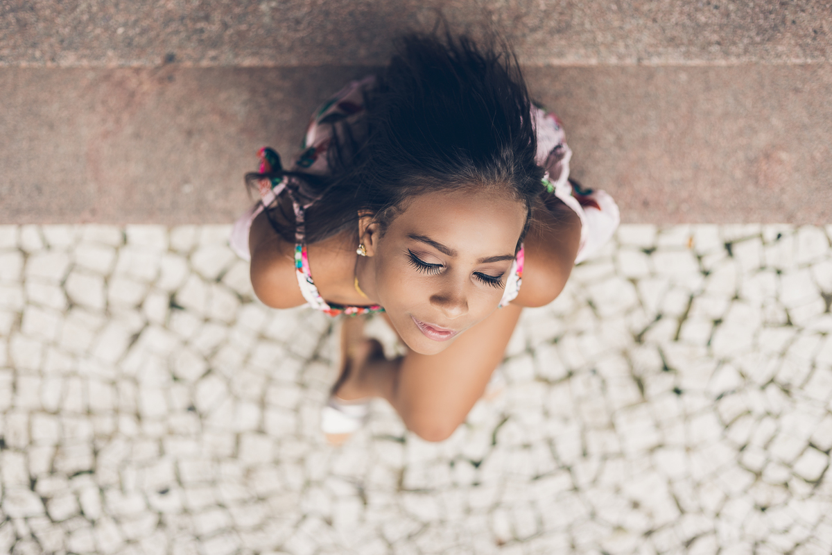 Ton Prans Fotografia | Ensaio debutante 15 anos da Fernanda no centro de Santos, Bonde Turístico, Museu do Pelé e Bolsa do Café