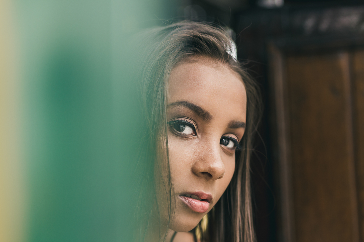 Ton Prans Fotografia | Ensaio debutante 15 anos da Fernanda no centro de Santos, Bonde Turístico, Museu do Pelé e Bolsa do Café