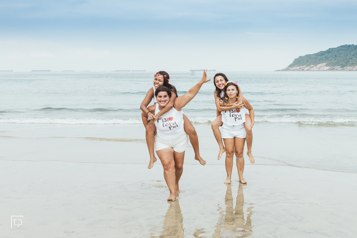 Ton Prans Fotografia | Ensaio Formatura Fisioteria Unaerp Guarujá Faculdade Formandos Universidade  Universitário Festa Praia