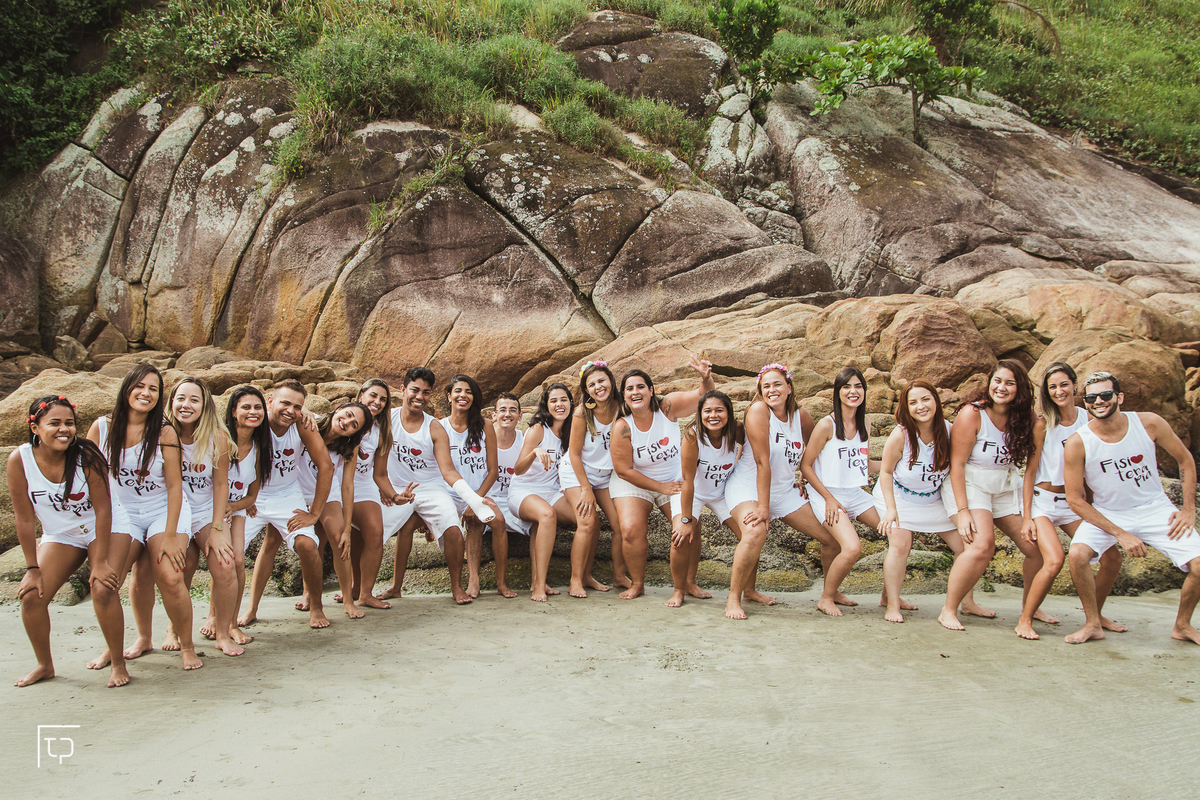 Ton Prans Fotografia | Ensaio Formatura Fisioteria Unaerp Guarujá Faculdade Formandos Universidade  Universitário Festa Praia