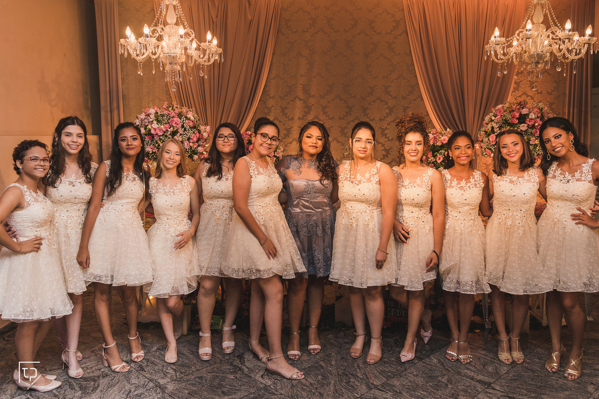 festa aniversario debutante 15 anos Buffet Mario em Santos | sonho de princesa valsa cerimonia vestido inspiracao ideias criatividade decoracao | fotografo em Guaruja Ton Prans Fotografia