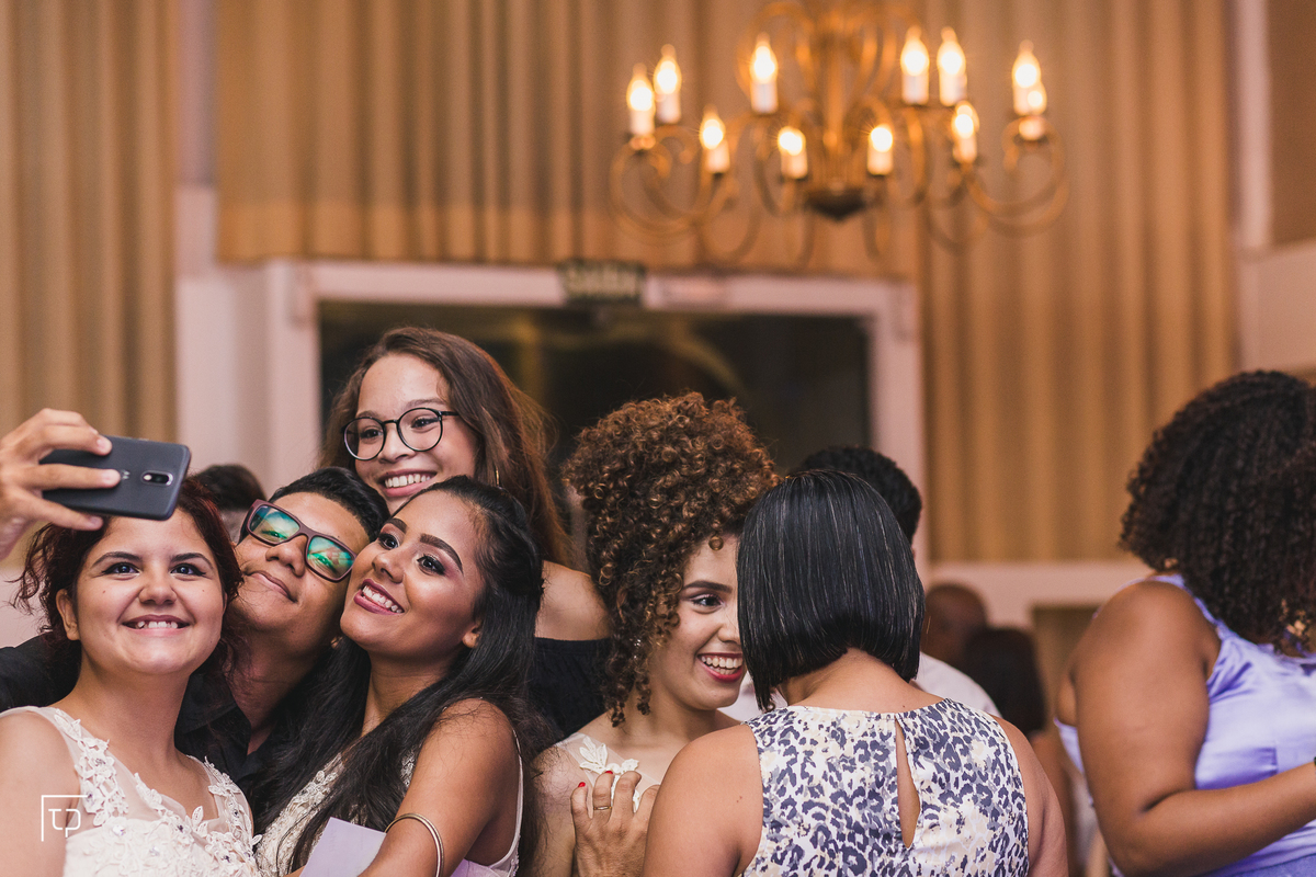 festa aniversario debutante 15 anos Buffet Mario em Santos | sonho de princesa valsa cerimonia vestido inspiracao ideias criatividade decoracao | fotografo em Guaruja Ton Prans Fotografia