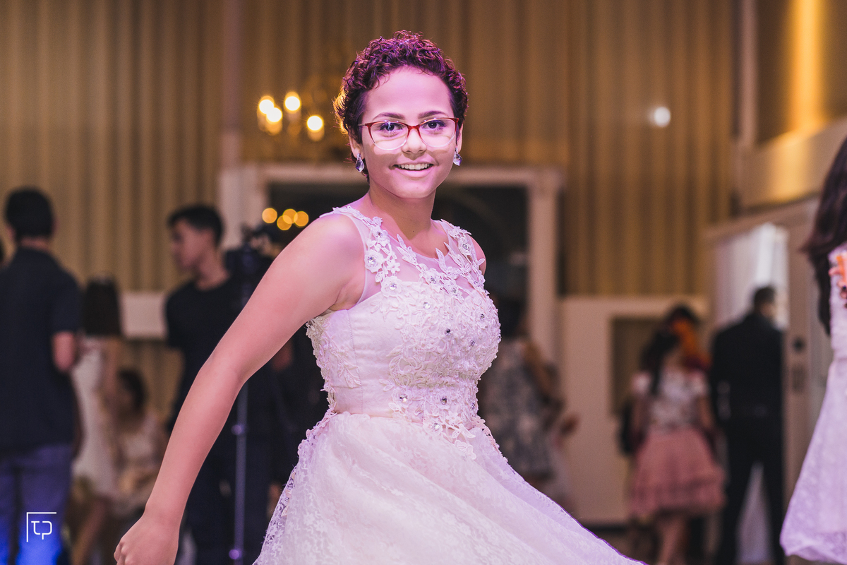 festa aniversario debutante 15 anos Buffet Mario em Santos | sonho de princesa valsa cerimonia vestido inspiracao ideias criatividade decoracao | fotografo em Guaruja Ton Prans Fotografia