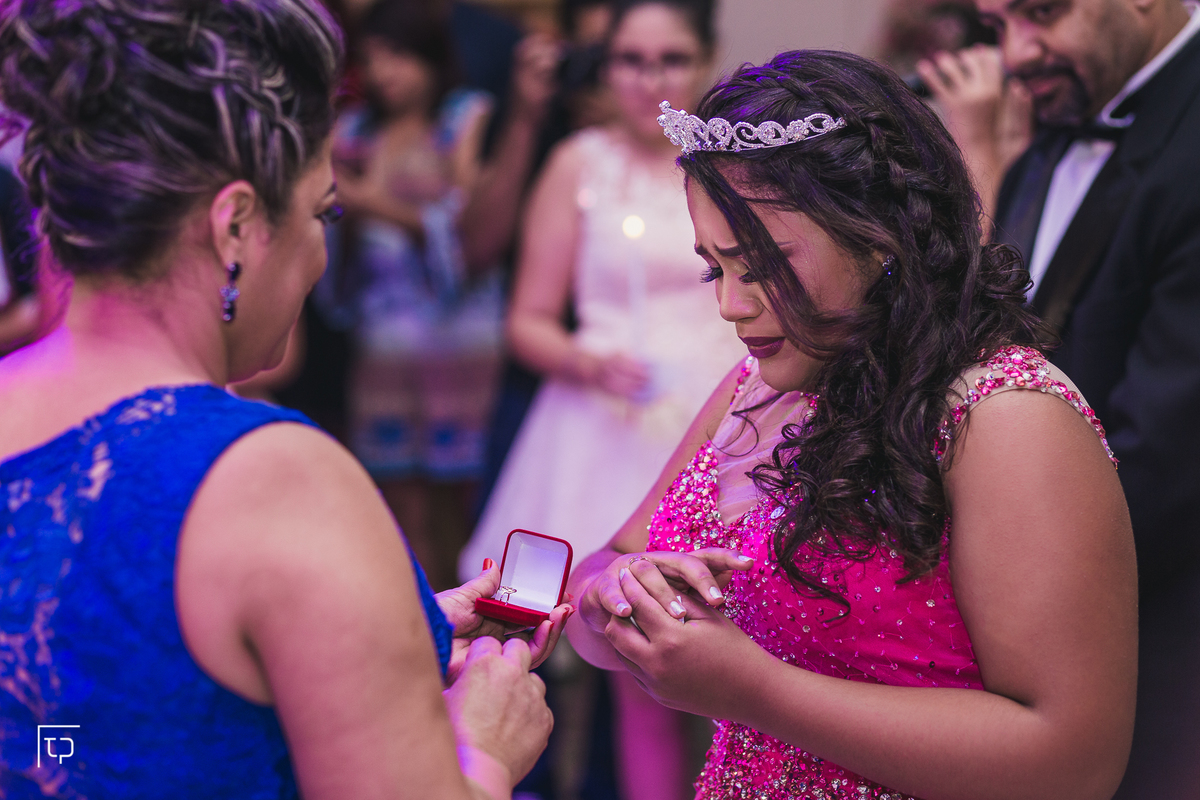 festa aniversario debutante 15 anos Buffet Mario em Santos | sonho de princesa valsa cerimonia vestido inspiracao ideias criatividade decoracao | fotografo em Guaruja Ton Prans Fotografia
