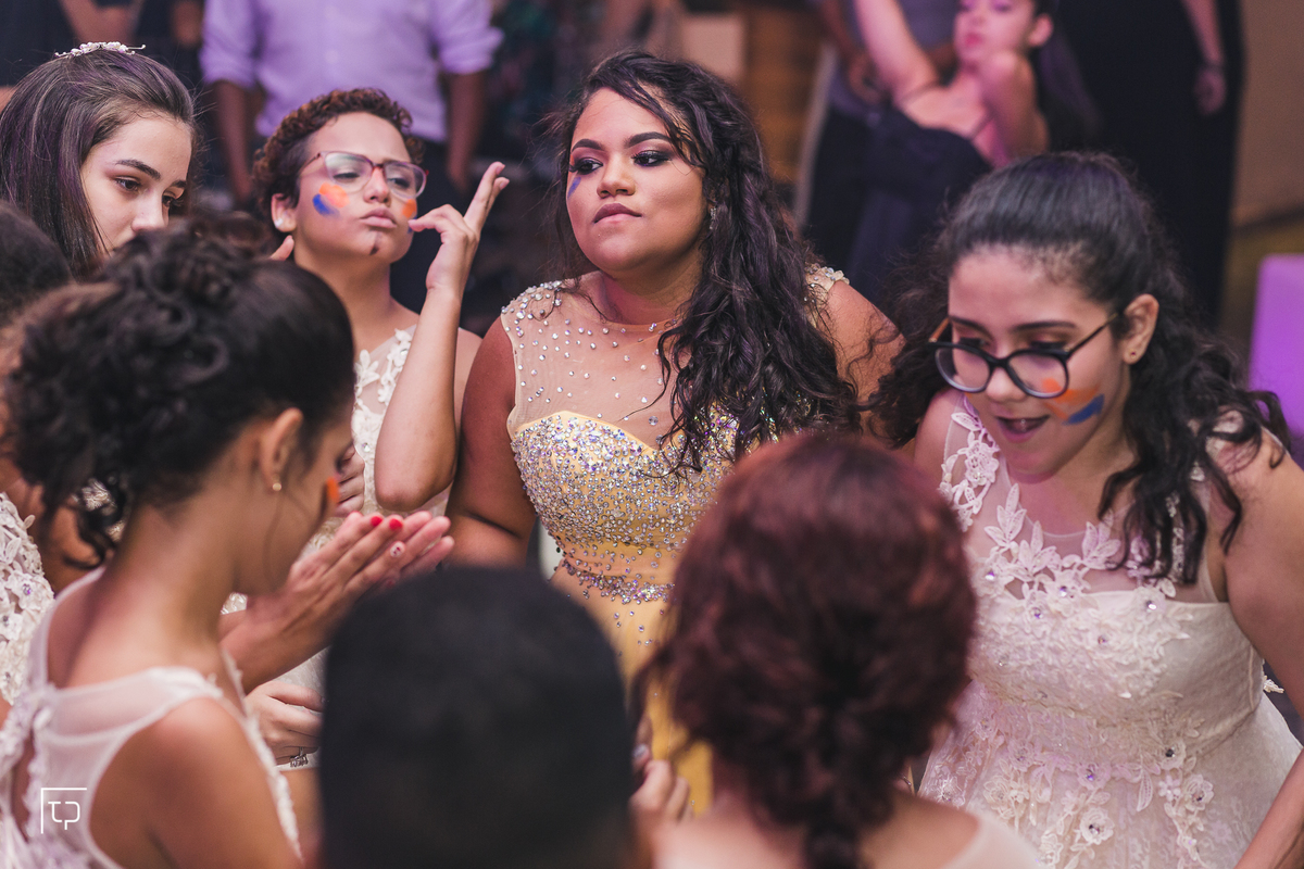 festa aniversario debutante 15 anos Buffet Mario em Santos | sonho de princesa valsa cerimonia vestido inspiracao ideias criatividade decoracao | fotografo em Guaruja Ton Prans Fotografia
