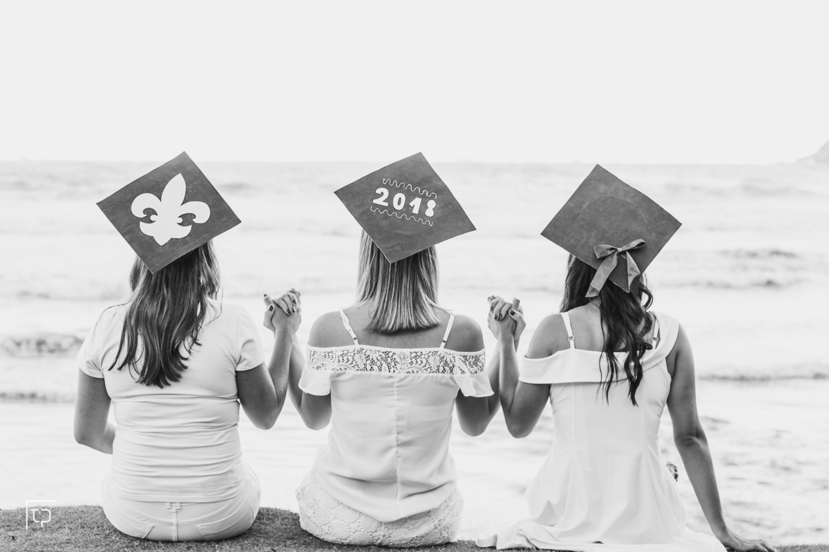 Ton Prans Fotografia | Ensaio Formatura Pedagogia Don Domenico FECLE Guarujá Faculdade Formandos Universidade  Universitário Festa Praia