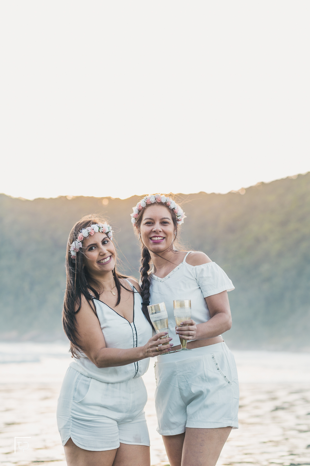 Ton Prans Fotografia | Ensaio Formatura Pedagogia Don Domenico FECLE Guarujá Faculdade Formandos Universidade  Universitário Festa Praia