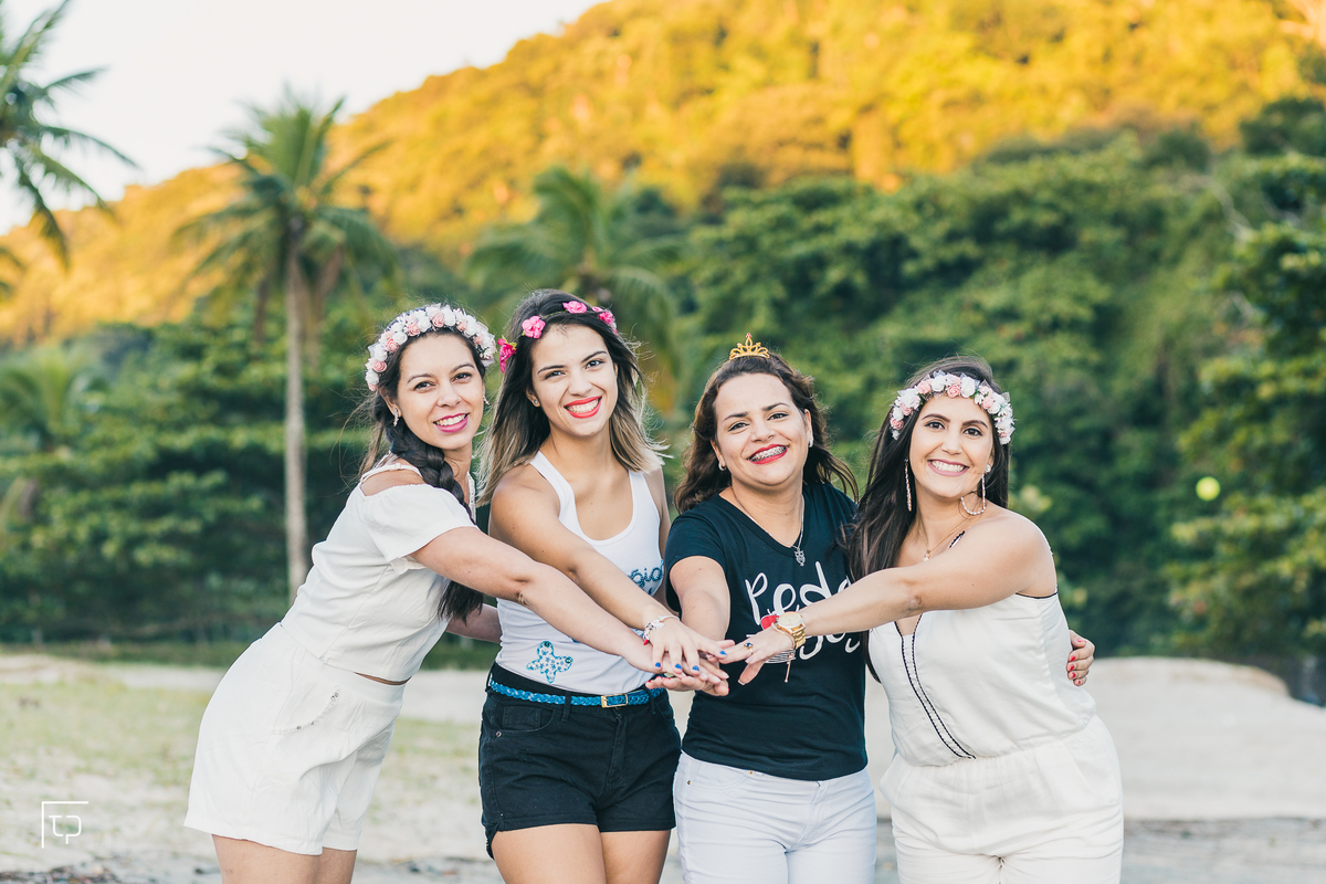Ton Prans Fotografia | Ensaio Formatura Pedagogia Don Domenico FECLE Guarujá Faculdade Formandos Universidade  Universitário Festa Praia