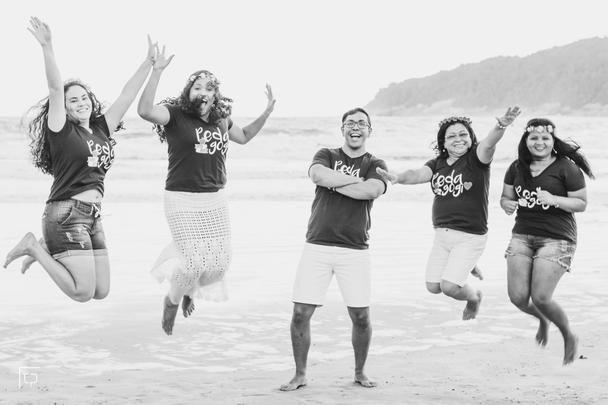 Ton Prans Fotografia | Ensaio Formatura Pedagogia Don Domenico FECLE Guarujá Faculdade Formandos Universidade  Universitário Festa Praia