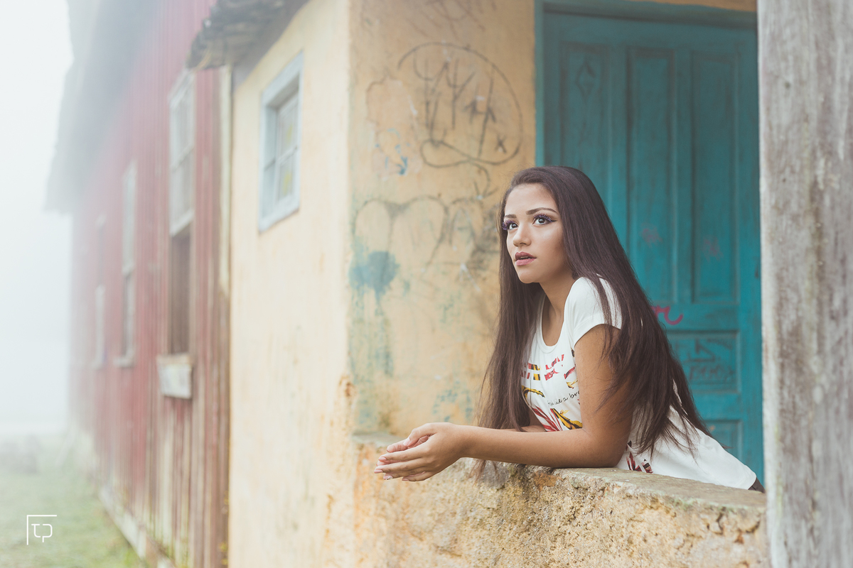 ensaio fotografico book debutante 15 anos Paranapiacaba em Santo Andre | inspiracao ideias criatividade poses modelo | fotografo em Guaruja Ton Prans Fotografia