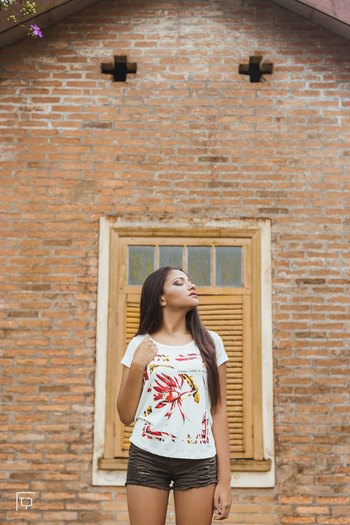 ensaio fotografico book debutante 15 anos Paranapiacaba em Santo Andre | inspiracao ideias criatividade poses modelo | fotografo em Guaruja Ton Prans Fotografia