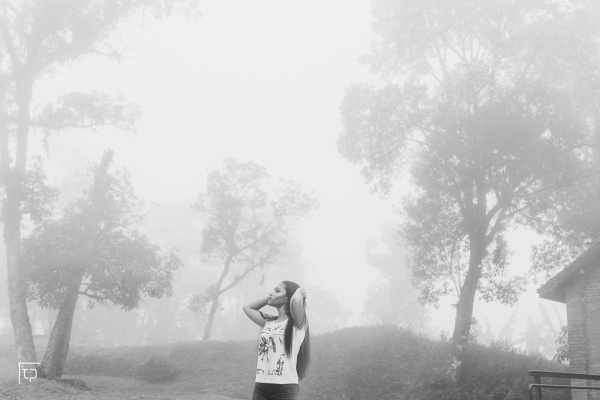 ensaio fotografico book debutante 15 anos Paranapiacaba em Santo Andre | inspiracao ideias criatividade poses modelo | fotografo em Guaruja Ton Prans Fotografia