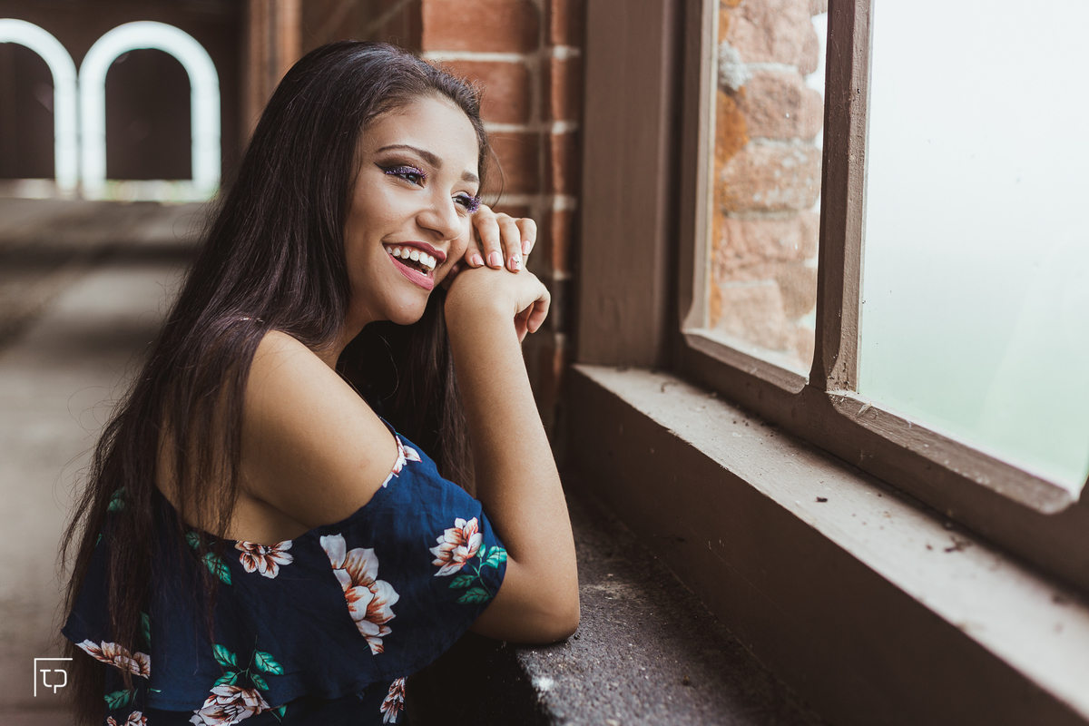 ensaio fotografico book debutante 15 anos Paranapiacaba em Santo Andre | inspiracao ideias criatividade poses modelo | fotografo em Guaruja Ton Prans Fotografia