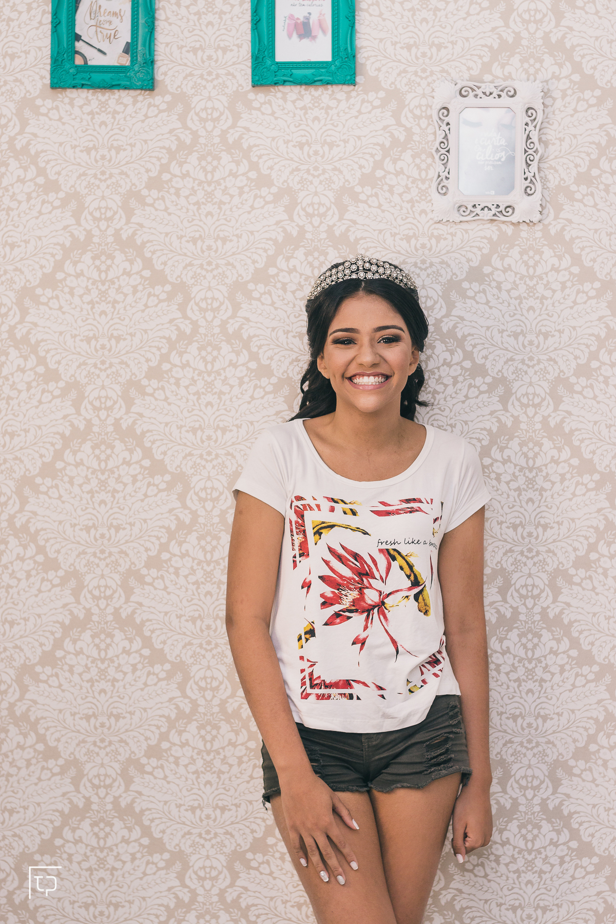 making of debutante 15 anos Ateliê Cíntia Sierpinski e Dani Lino | maquiagem makeup make delineado batom | fotografo em Guaruja Ton Prans Fotografia