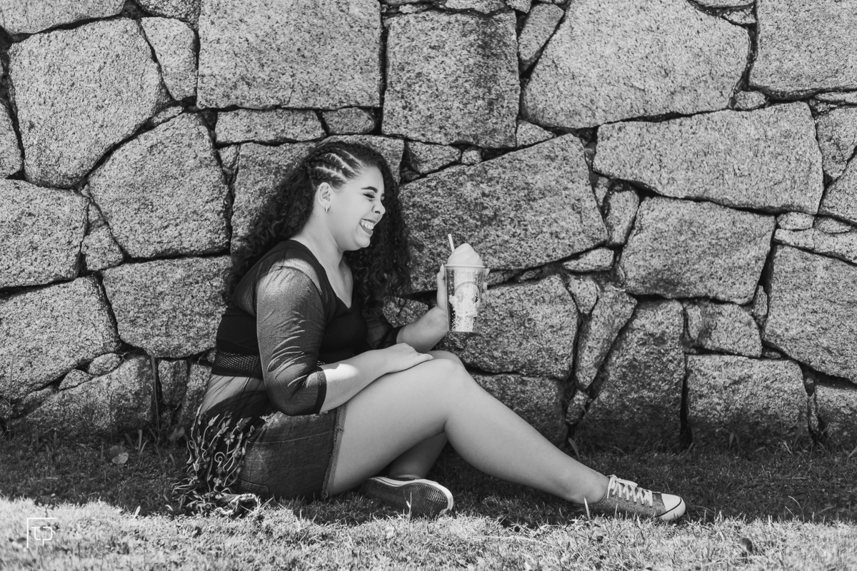 ensaio fotografico book debutante 15 anos na praia do guaiuba | inspiracao ideias criatividade poses modelo | fotografo em Guaruja Ton Prans Fotografia