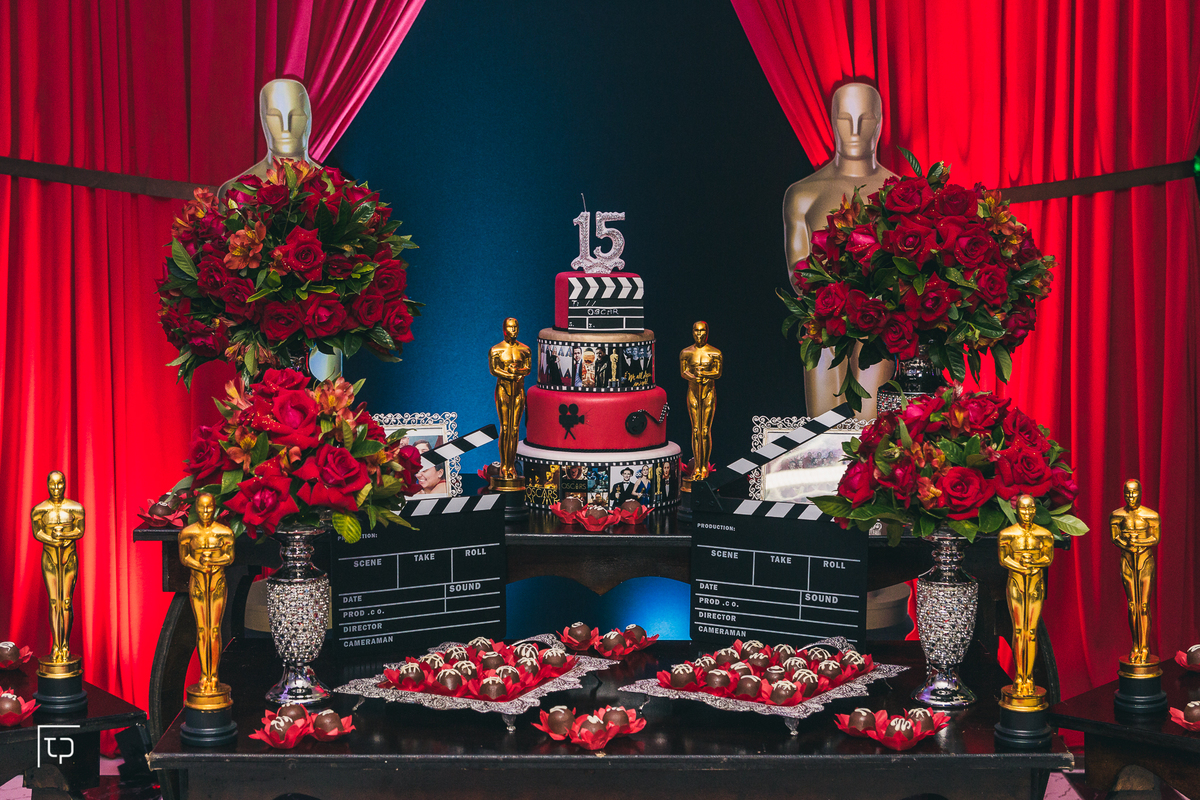 festa aniversario debutante 15 anos no Johnny Festas | sonho de princesa valsa cerimonia vestido inspiracao ideias criatividade decoracao | fotografo em Guaruja Ton Prans Fotografia