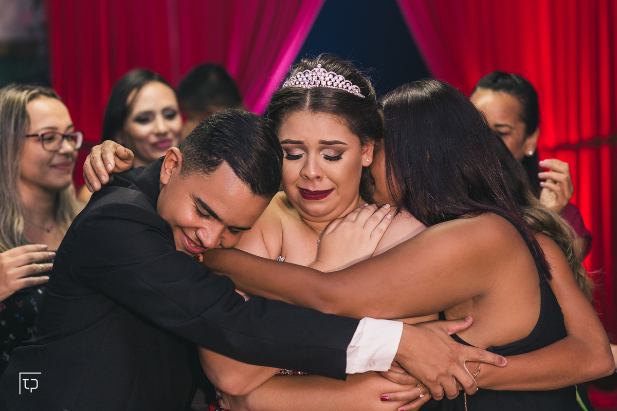 festa aniversario debutante 15 anos no Johnny Festas | sonho de princesa valsa cerimonia vestido inspiracao ideias criatividade decoracao | fotografo em Guaruja Ton Prans Fotografia