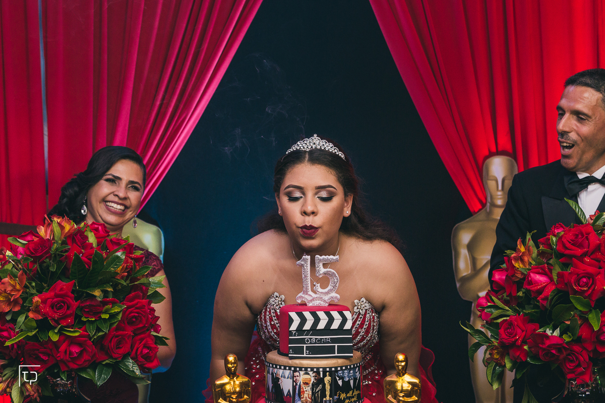 festa aniversario debutante 15 anos no Johnny Festas | sonho de princesa valsa cerimonia vestido inspiracao ideias criatividade decoracao | fotografo em Guaruja Ton Prans Fotografia