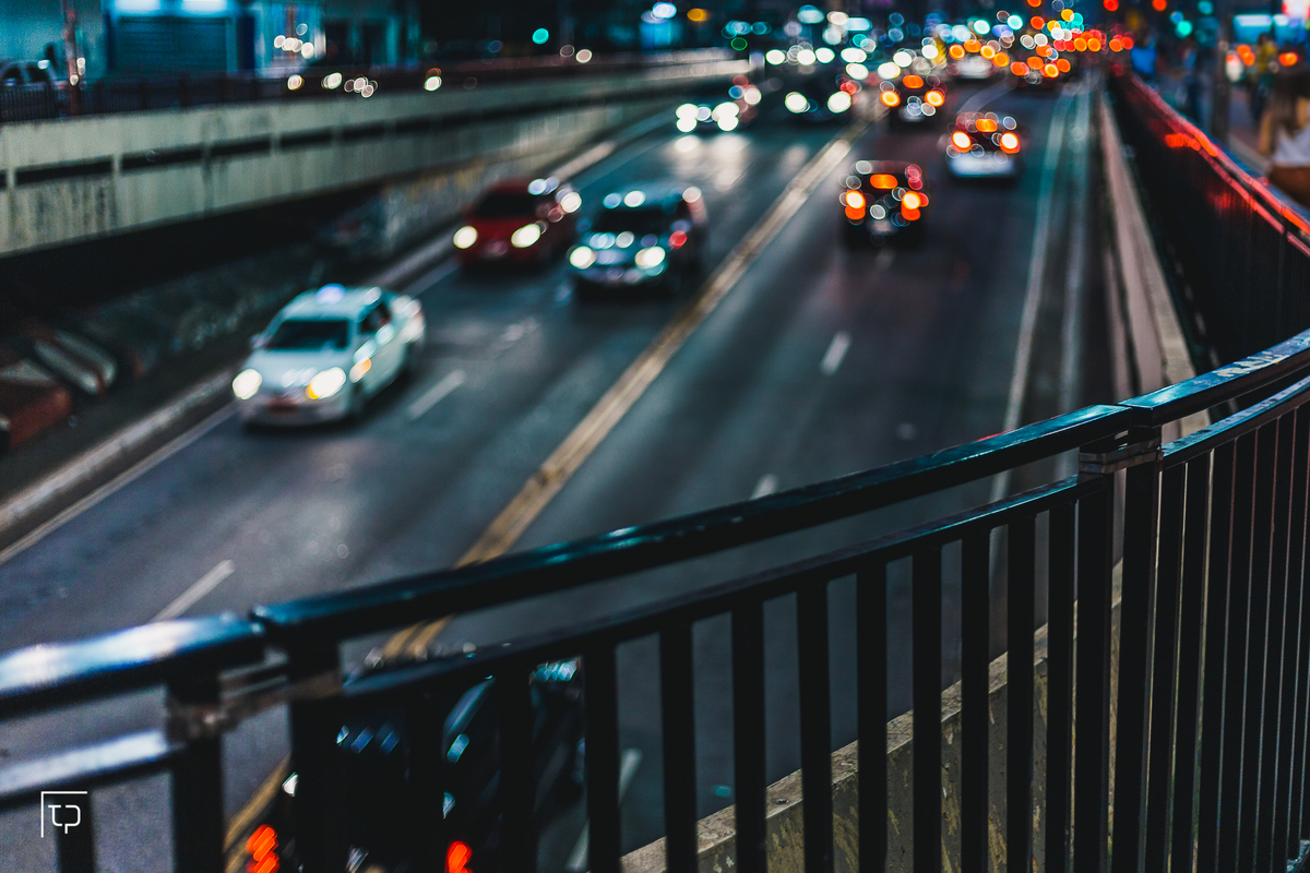 ensaio fotografico book debutante 15 anos beco do batman e avenida paulisa | inspiracao ideias criatividade poses modelo | fotografo em Guaruja Ton Prans Fotografia