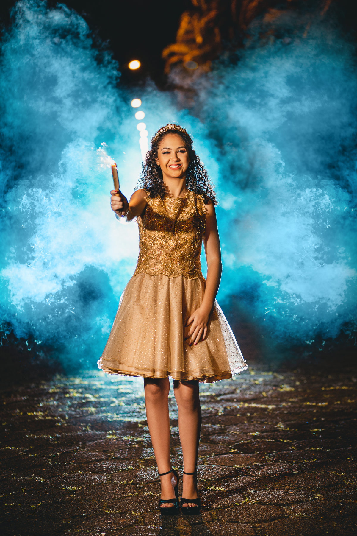 ensaio fotografico book debutante 15 anos  | inspiracao ideias criatividade poses modelo fumaça sparkles | fotografo em Guaruja Ton Prans Fotografia