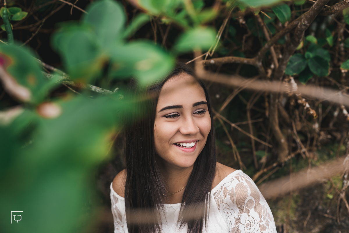ensaio fotografico book debutante 15 anos na praia do Iporanga | inspiracao ideias criatividade poses modelo | fotografo em Guaruja Ton Prans Fotografia