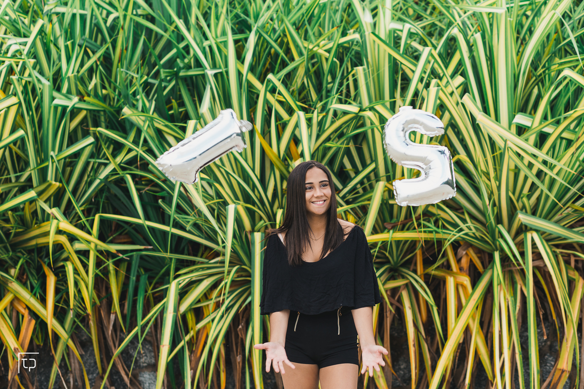 ensaio fotografico book debutante 15 anos na praia do Iporanga | inspiracao ideias criatividade poses modelo | fotografo em Guaruja Ton Prans Fotografia
