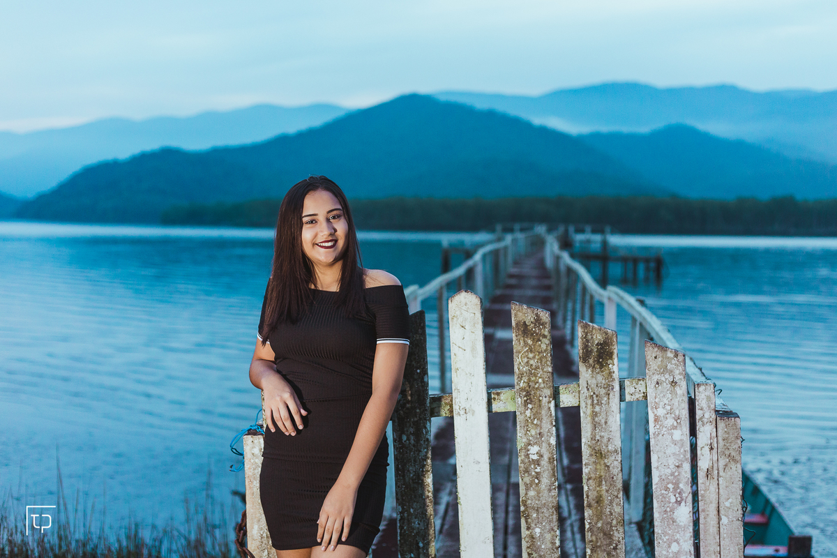ensaio fotografico book debutante 15 anos na praia do Iporanga | inspiracao ideias criatividade poses modelo | fotografo em Guaruja Ton Prans Fotografia