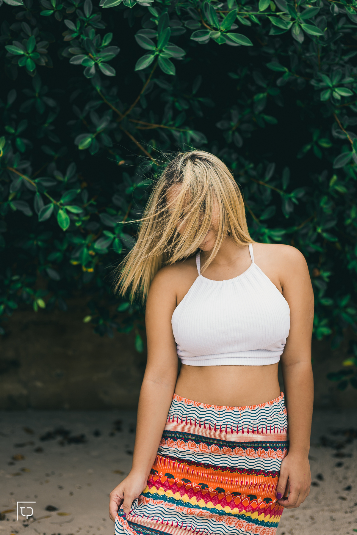 ensaio fotografico book debutante 15 anos praia das conchas | inspiracao ideias criatividade poses modelo | fotografo em Guaruja Ton Prans Fotografia