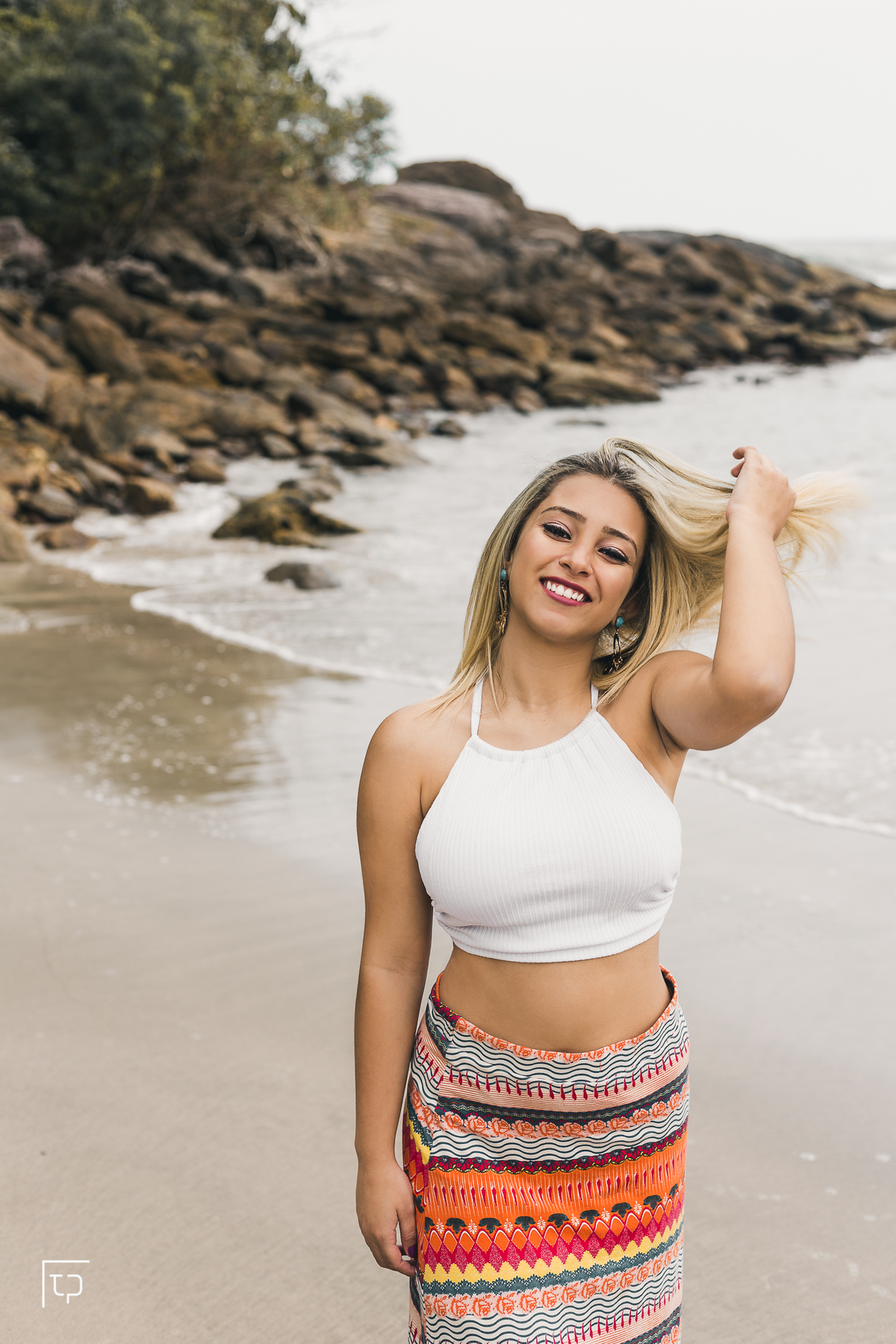 ensaio fotografico book debutante 15 anos praia das conchas | inspiracao ideias criatividade poses modelo | fotografo em Guaruja Ton Prans Fotografia