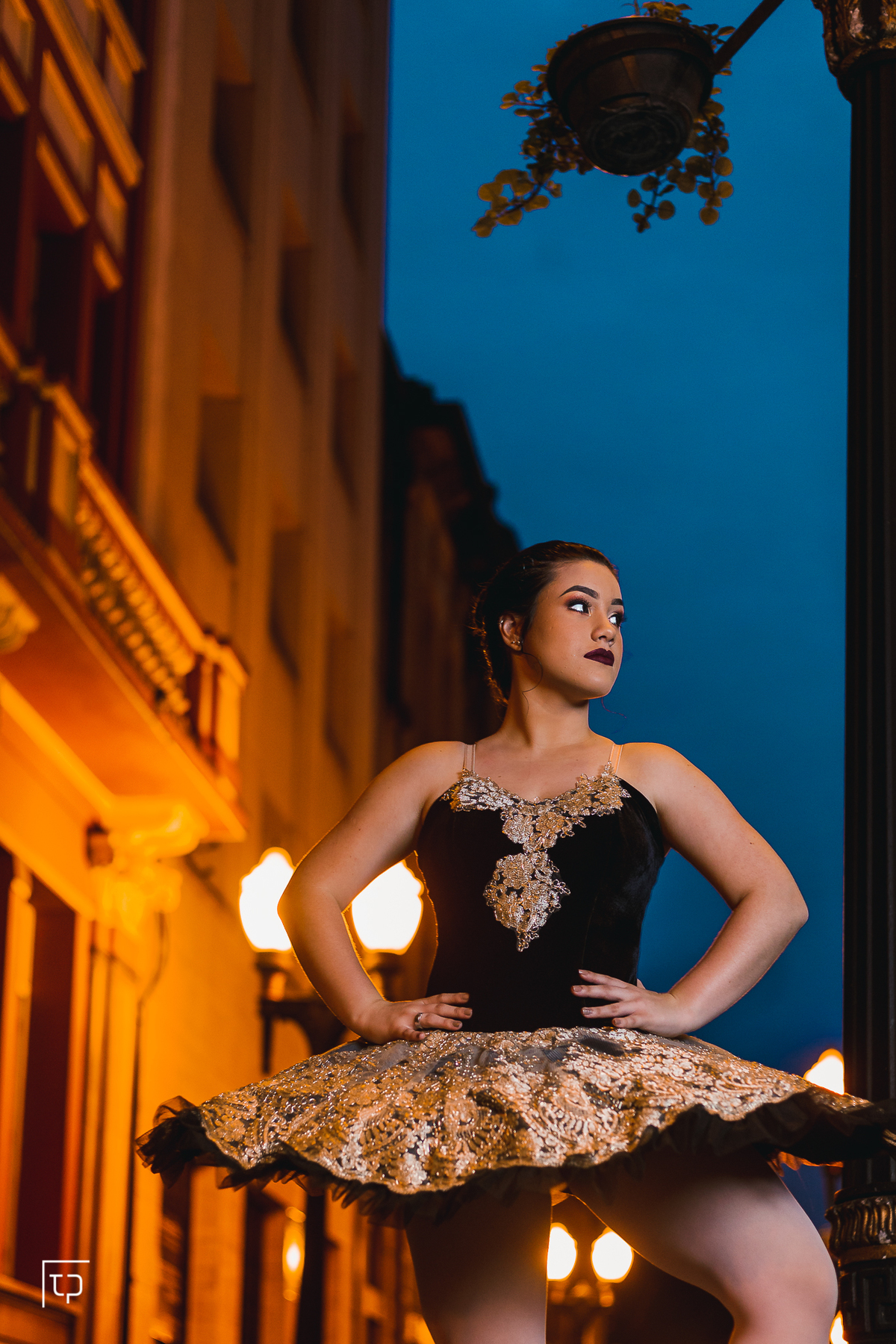 ensaio fotografico book debutante 15 anos centro Histórico de santos | ballet balé dança inspiracao ideias criatividade poses modelo | fotografo em Guaruja Ton Prans Fotografia