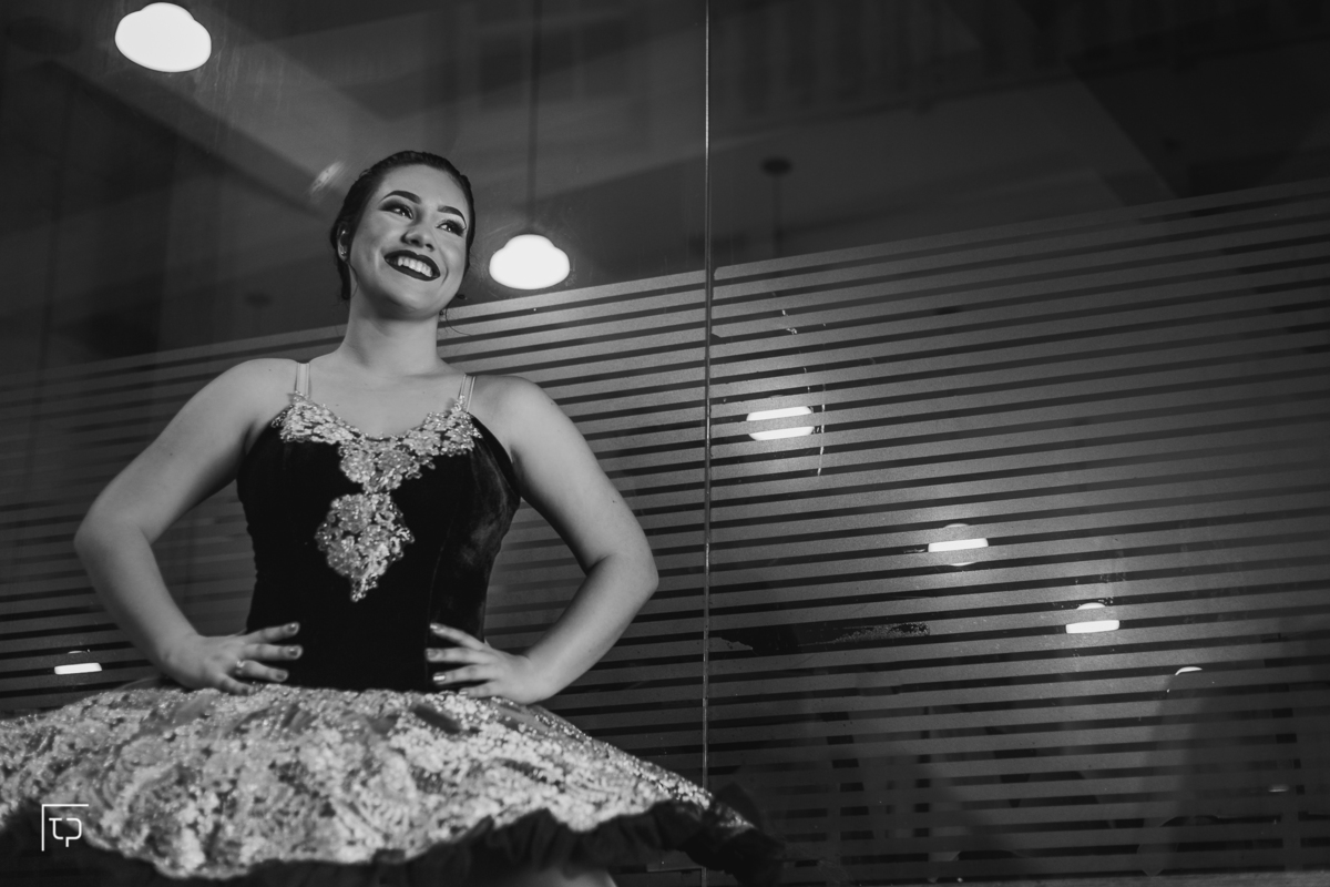 ensaio fotografico book debutante 15 anos centro Histórico de santos | ballet balé dança inspiracao ideias criatividade poses modelo | fotografo em Guaruja Ton Prans Fotografia