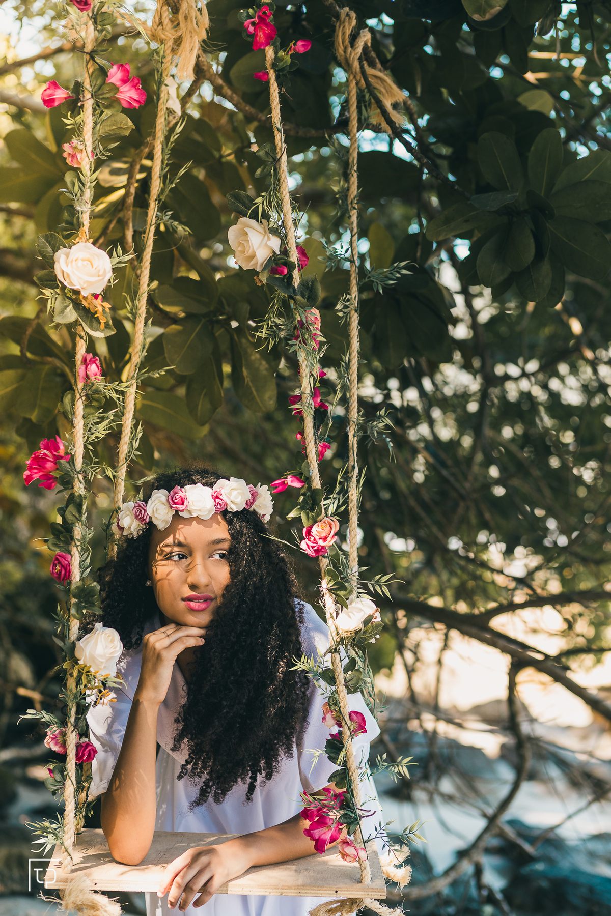 ensaio fotografico book debutante 15 anos na Praia das Conchas | inspiracao ideias criatividade poses modelo | fotografo em Guaruja Ton Prans Fotografia