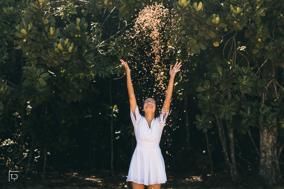ensaio fotografico book debutante 15 anos na Praia das Conchas | inspiracao ideias criatividade poses modelo | fotografo em Guaruja Ton Prans Fotografia