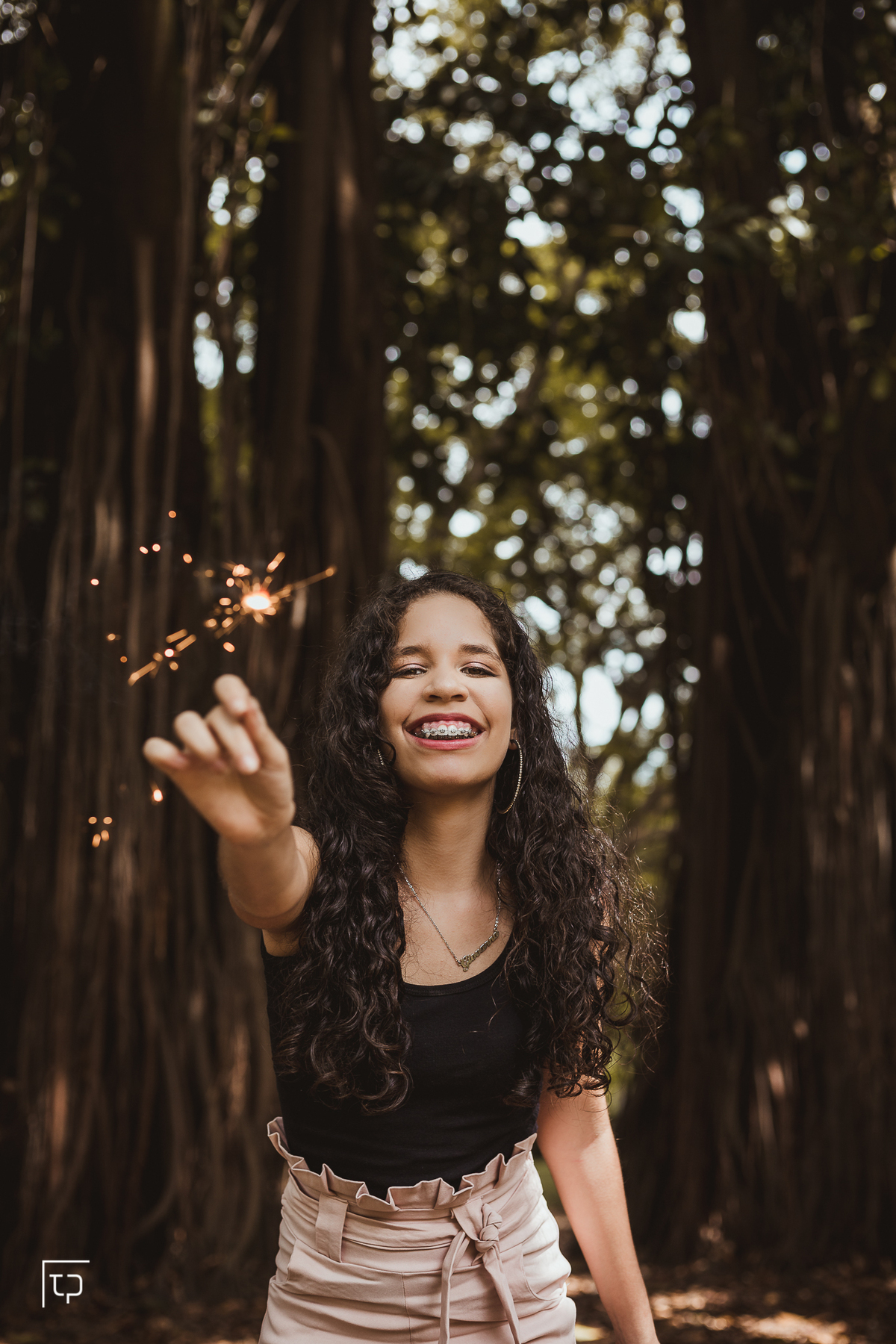 ensaio fotografico book debutante 15 anos no Parque Ibirapuera em Sao Paulo | inspiracao ideias criatividade poses modelo sparkles | fotografo em Guaruja Ton Prans Fotografia