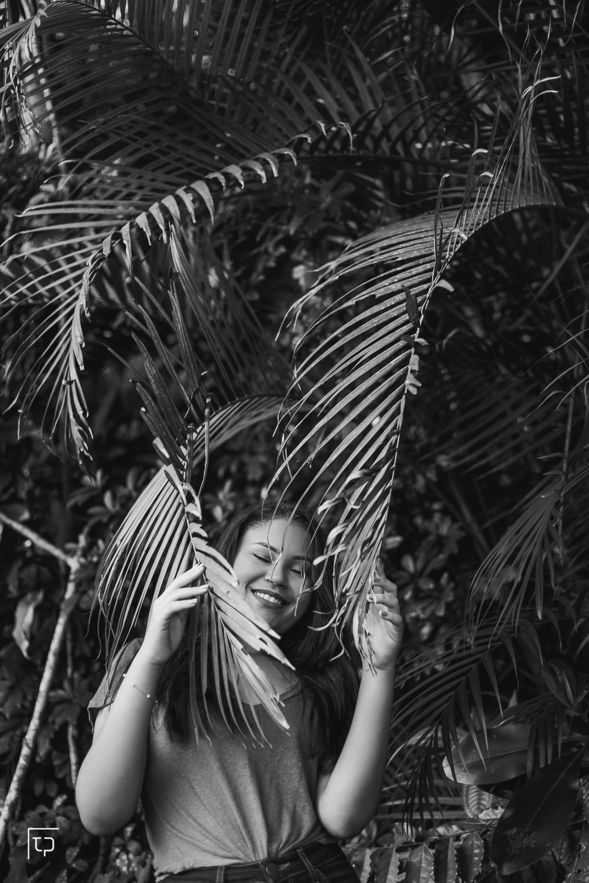 ensaio fotografico book debutante 15 anos na praia do guaiuba | inspiracao ideias criatividade poses modelo | fotografo em Guaruja Ton Prans Fotografia