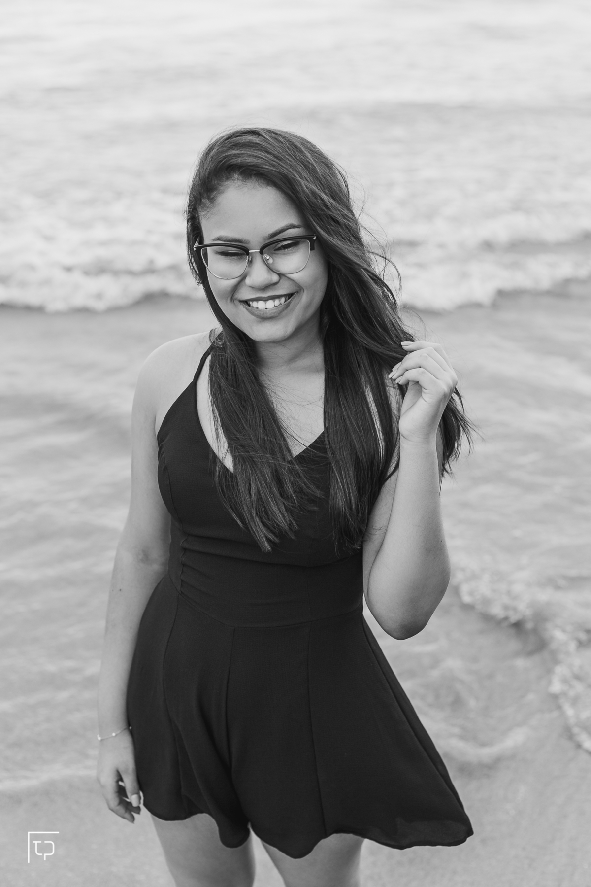 ensaio fotografico book debutante 15 anos na praia do guaiuba | inspiracao ideias criatividade poses modelo | fotografo em Guaruja Ton Prans Fotografia