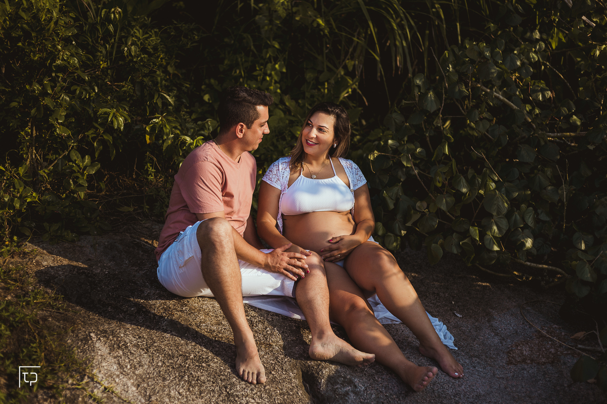 ensaio gestante gestante da fernanda na praia do guaiuba gravida gravidinha bebe newborn nascimento barriga barrigão fotografo em Guaruja Ton Prans Fotografia