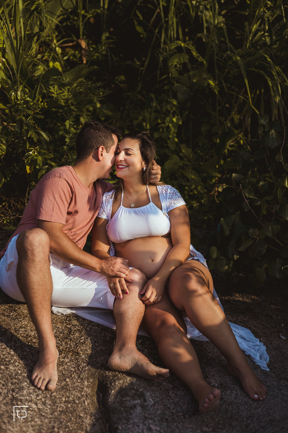 ensaio gestante gestante da fernanda na praia do guaiuba gravida gravidinha bebe newborn nascimento barriga barrigão fotografo em Guaruja Ton Prans Fotografia