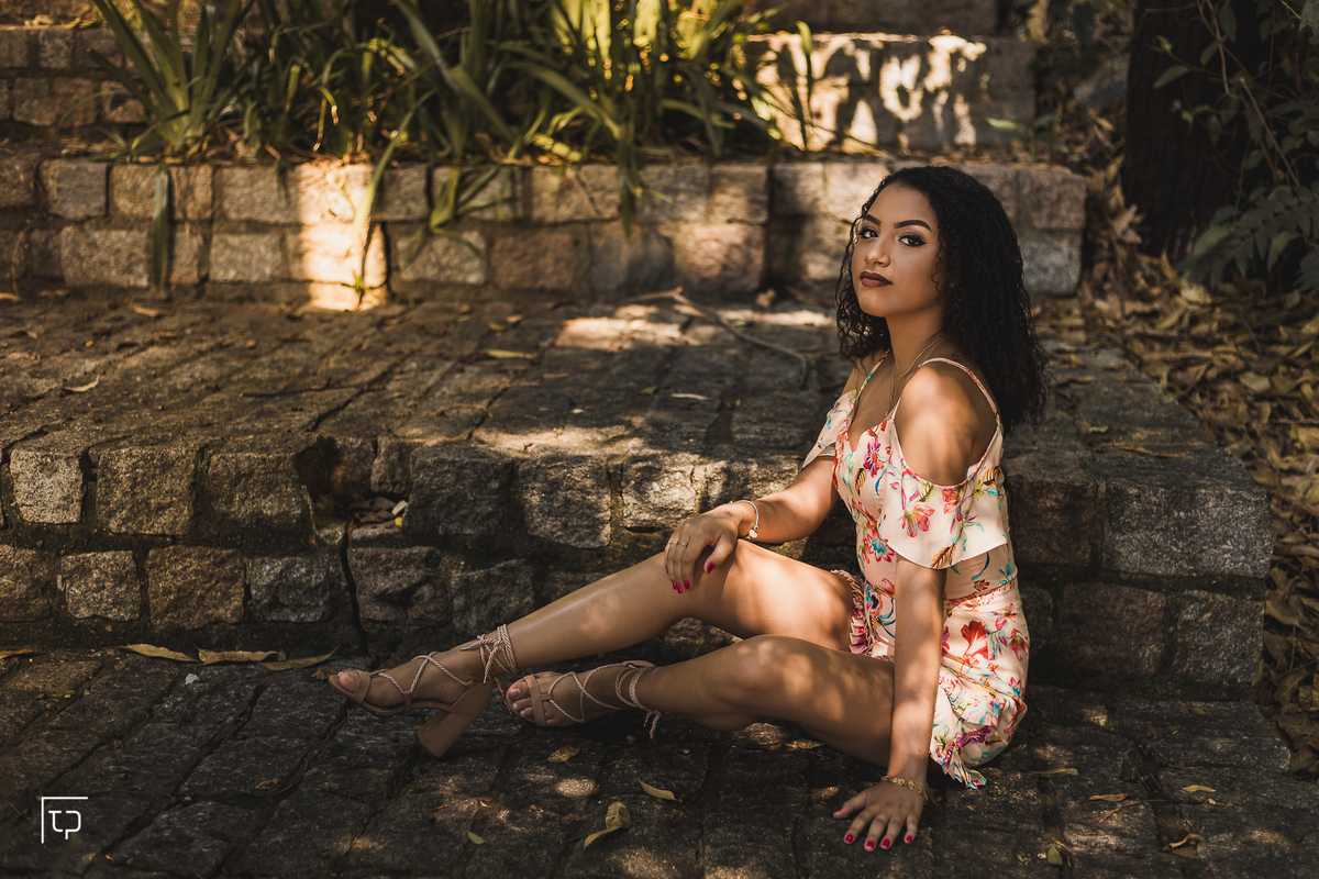 ensaio fotografico book debutante 15 anos no museu ipiranga  | inspiracao ideias criatividade poses modelo | fotografo em Guaruja Ton Prans Fotografia