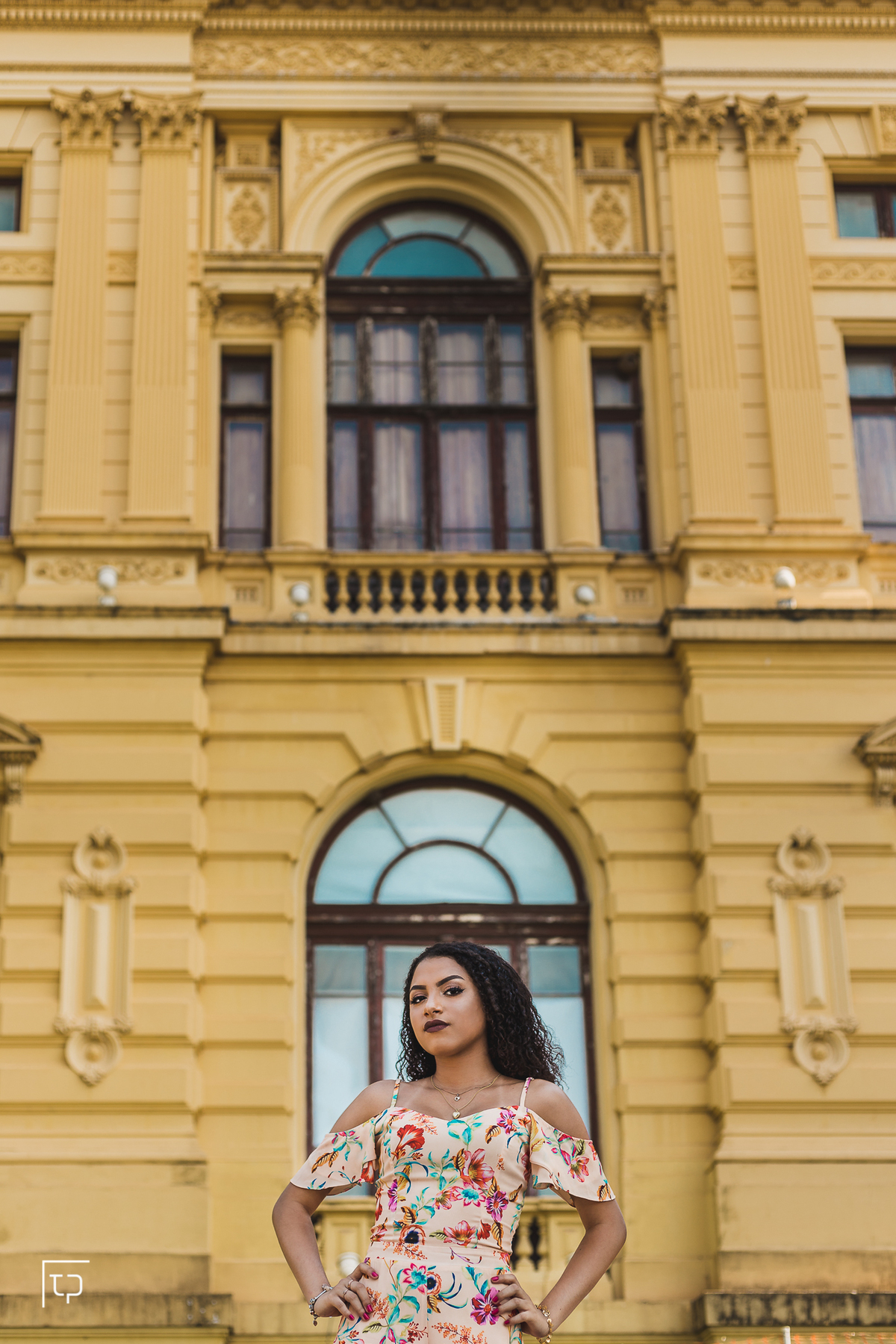 ensaio fotografico book debutante 15 anos no museu ipiranga  | inspiracao ideias criatividade poses modelo | fotografo em Guaruja Ton Prans Fotografia