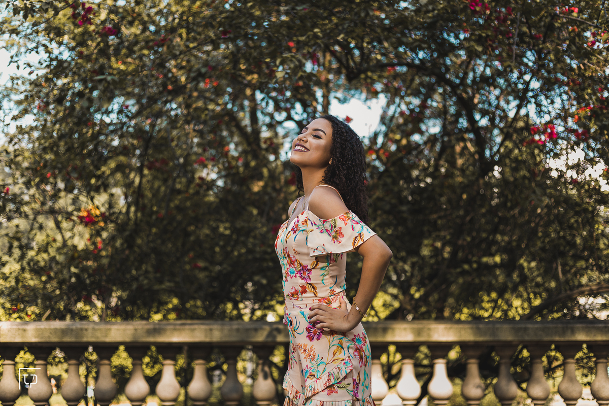 ensaio fotografico book debutante 15 anos no museu ipiranga  | inspiracao ideias criatividade poses modelo | fotografo em Guaruja Ton Prans Fotografia