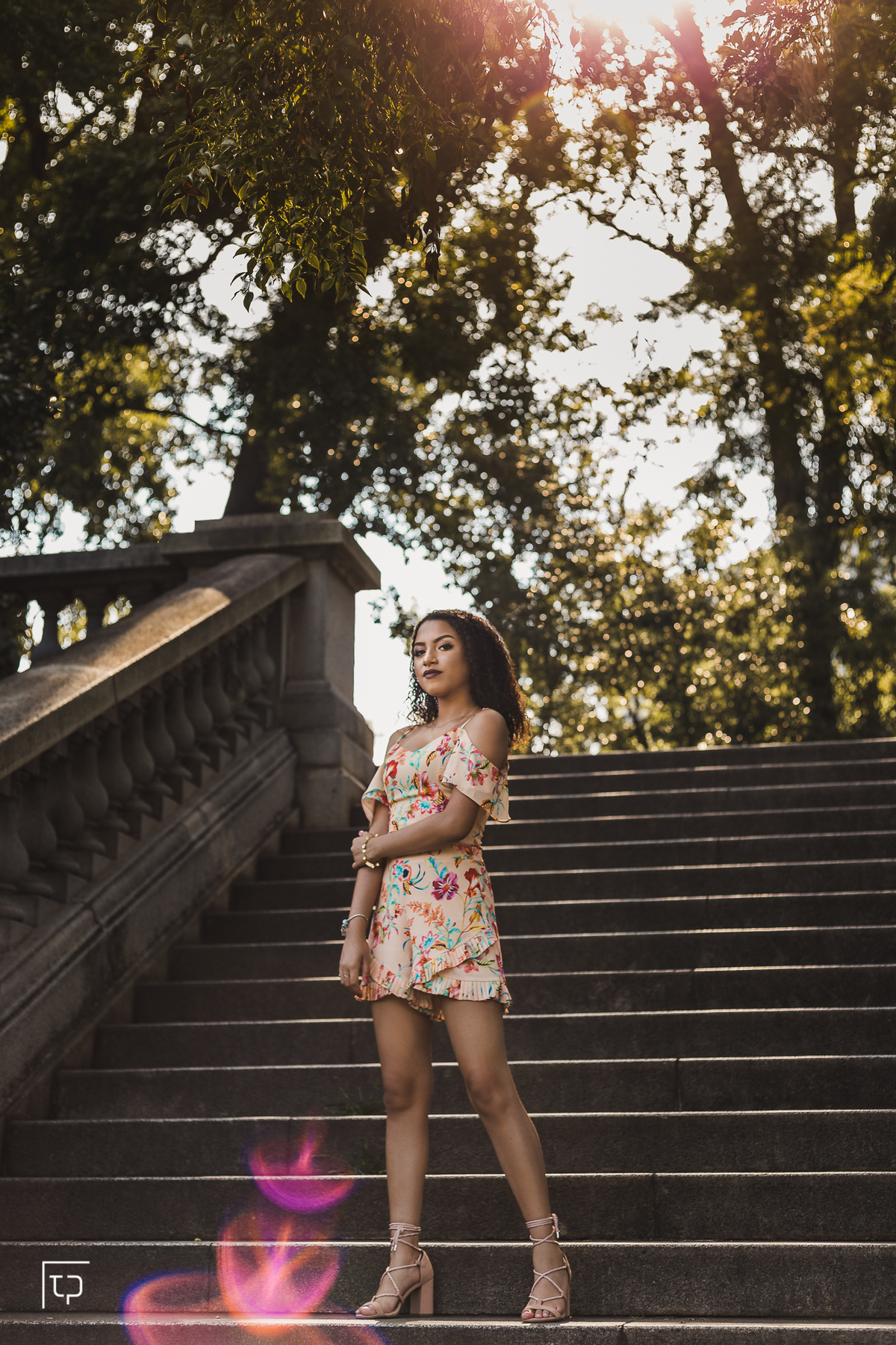 ensaio fotografico book debutante 15 anos no museu ipiranga  | inspiracao ideias criatividade poses modelo | fotografo em Guaruja Ton Prans Fotografia