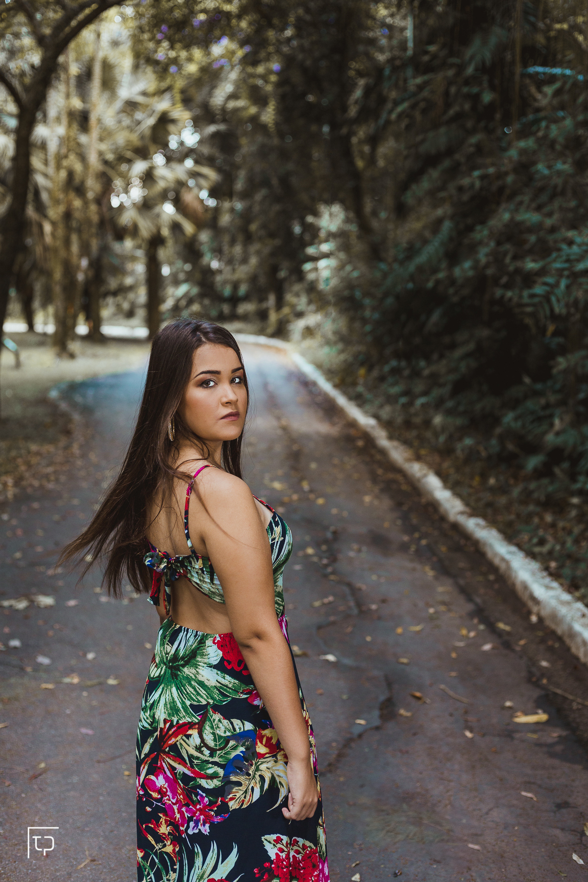 ensaio fotografico book debutante 15 anos jardim botanico e centro historico de santos | inspiracao ideias criatividade poses modelo | fotografo em Guaruja Ton Prans Fotografia