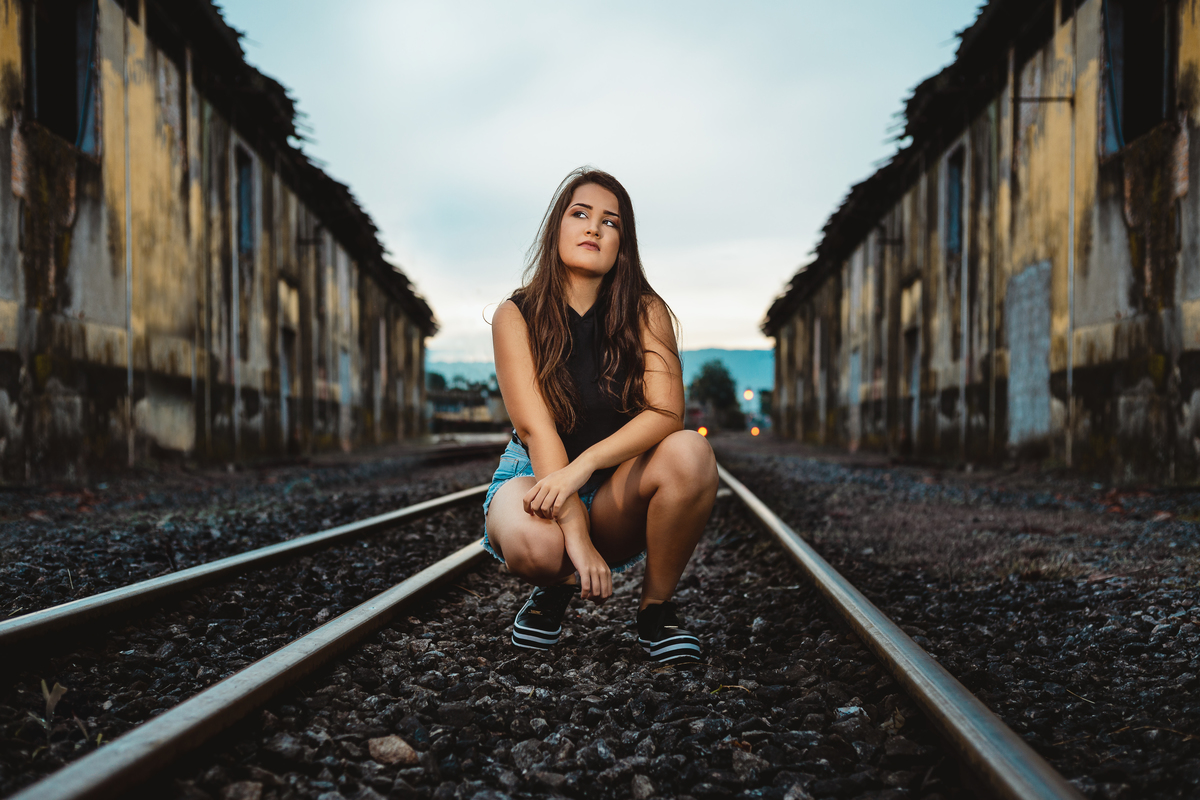 ensaio fotografico book debutante 15 anos jardim botanico e centro historico de santos | inspiracao ideias criatividade poses modelo | fotografo em Guaruja Ton Prans Fotografia