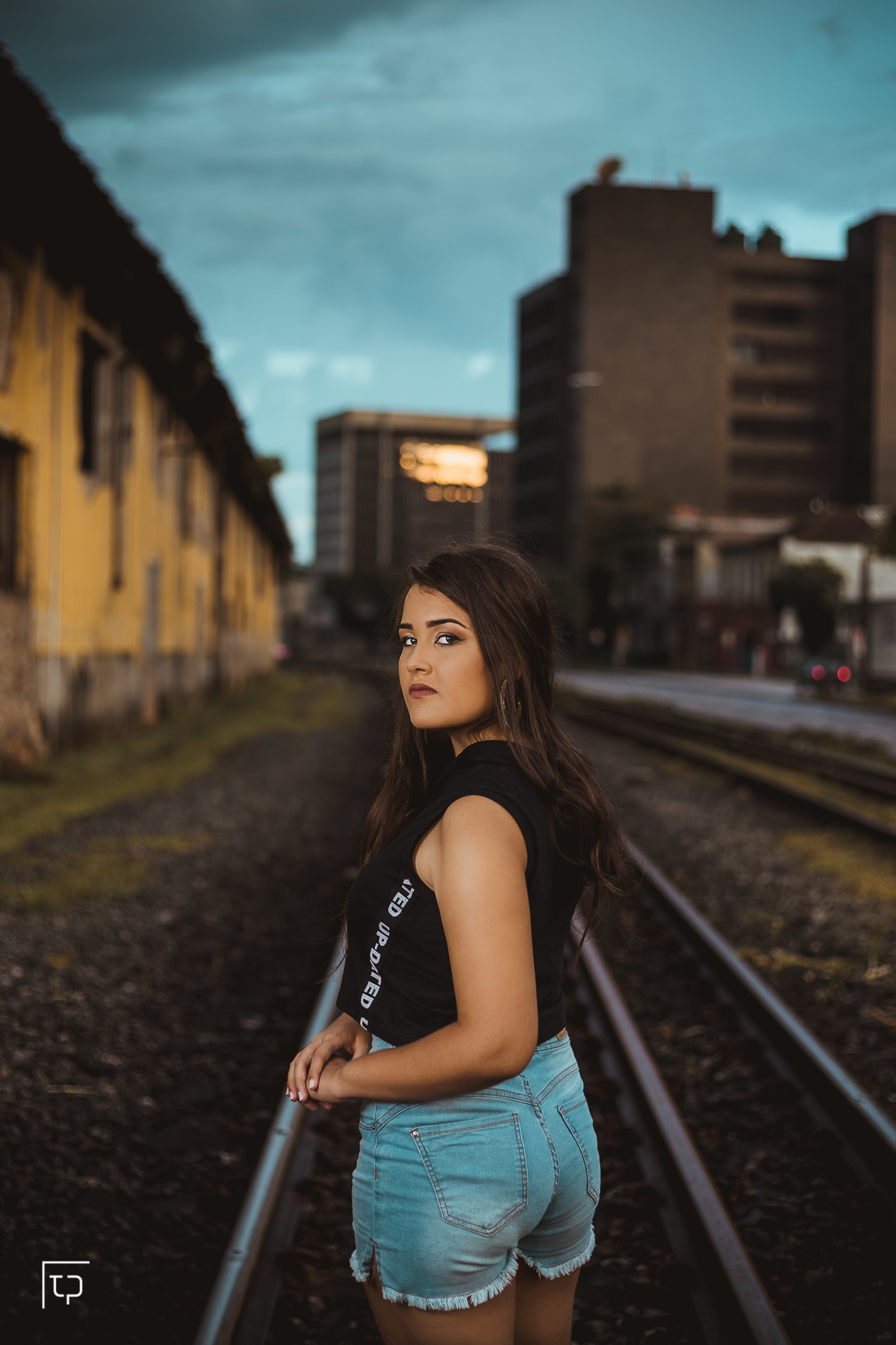 ensaio fotografico book debutante 15 anos jardim botanico e centro historico de santos | inspiracao ideias criatividade poses modelo | fotografo em Guaruja Ton Prans Fotografia